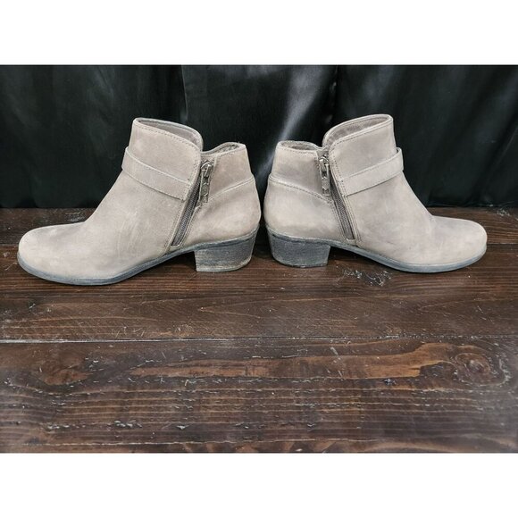 EUC Ugg Bellamy Gray Nubuck Ankle Boots/Sz. 5.5 - Picture 2 of 9